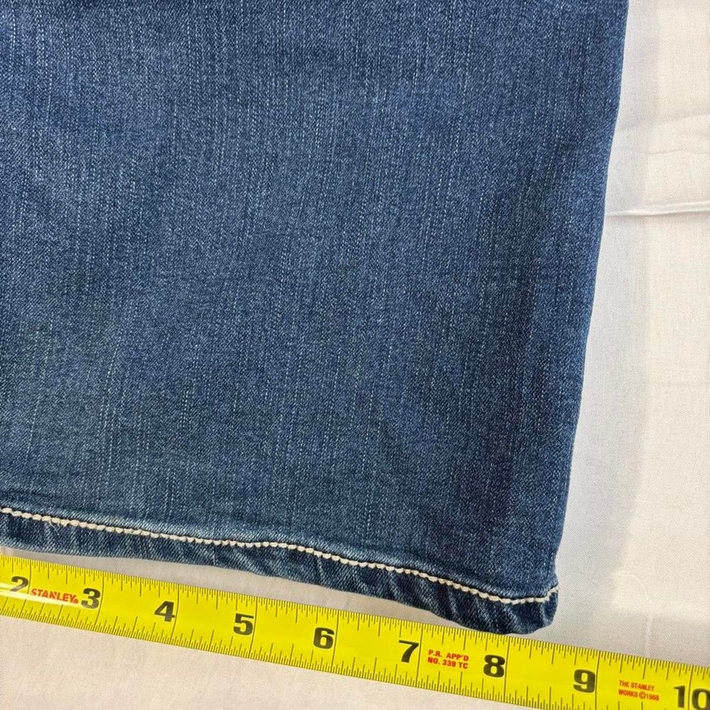 2000s Willow low rise bootcut jeans with white stitching on back pockets - Picture 2 of 6